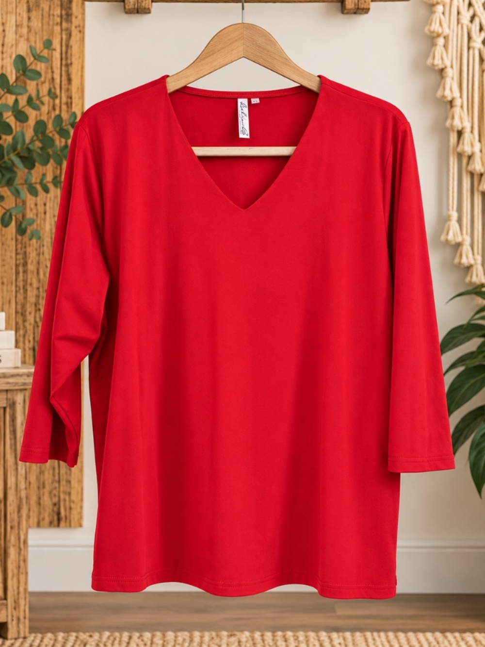 Lulu-B Women’s XL Red V-Neck 3/4 Sleeve Top